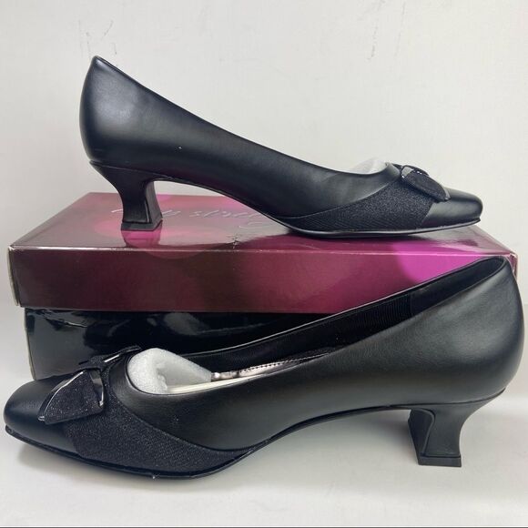 Easy Street • Rejoice Bow Pumps - Picture 5 of 14